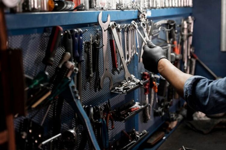 Mekanik Handal di Cilacap: Rahasia Perawatan Kendaraan yang Bikin Pelanggan Kembali